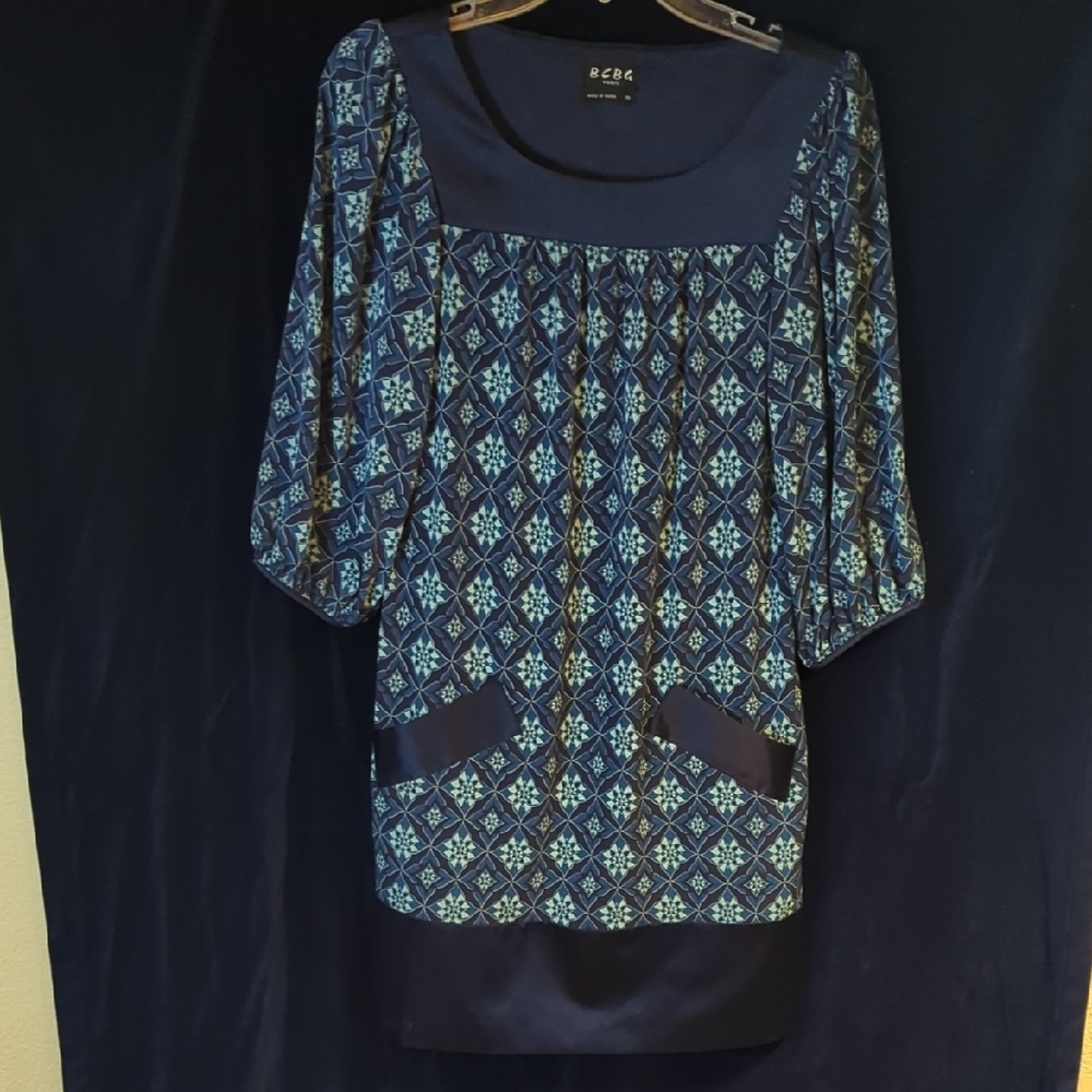 BCBG Paris Navy and Teal Patterned Dress